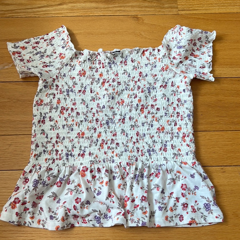 American Eagle Floral top
